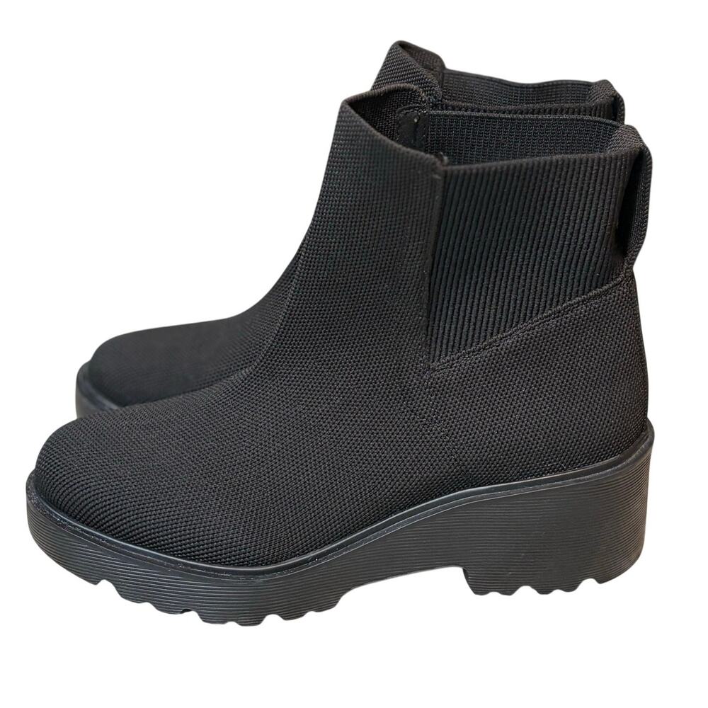 Vivaia Black Everly Round Toe Chunky Platform Travel Fall Winter Boots Size 7